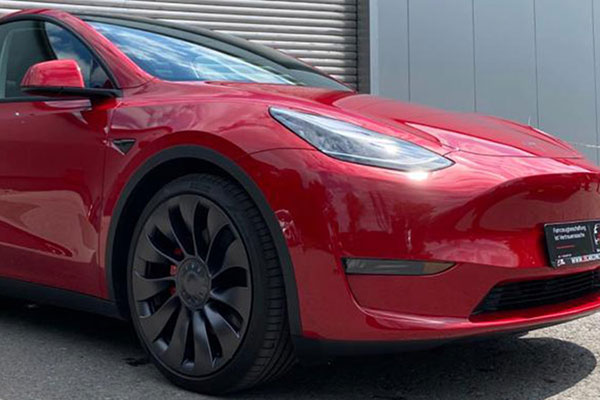 Book the new Tesla Model Y at JB CarConcept now