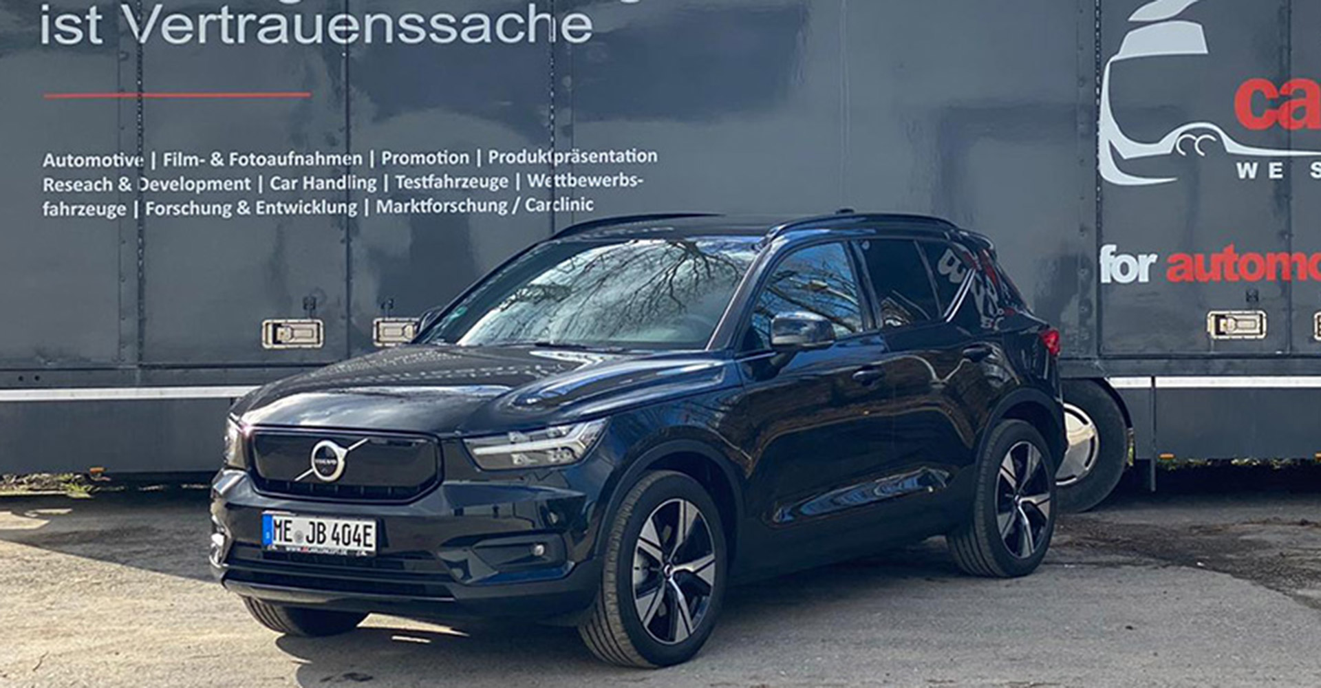 Volvo XC40 Pure Electric – book now at JB CarConcept