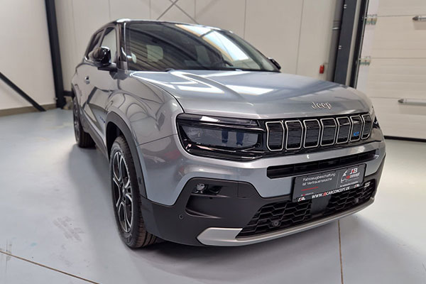 Jeep Avenger e – the car of the year 2023 awaits your booking with us